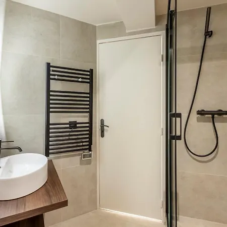 Hotel Le Monsieur By Sweett 4*