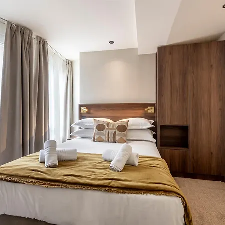 Le Monsieur By Sweett Hotel 4*