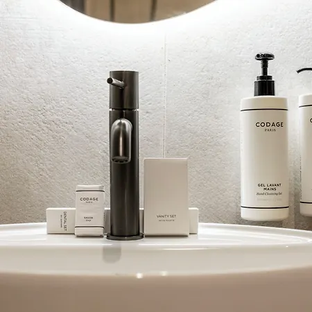 Le Monsieur By Sweett Hotel