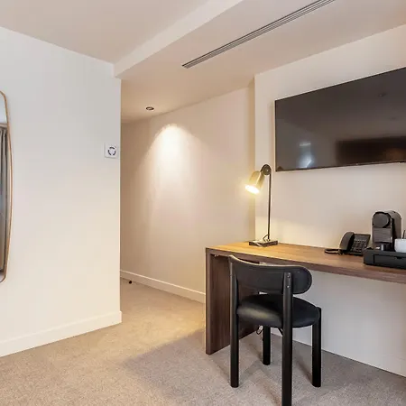 Le Monsieur By Sweett Hotel
